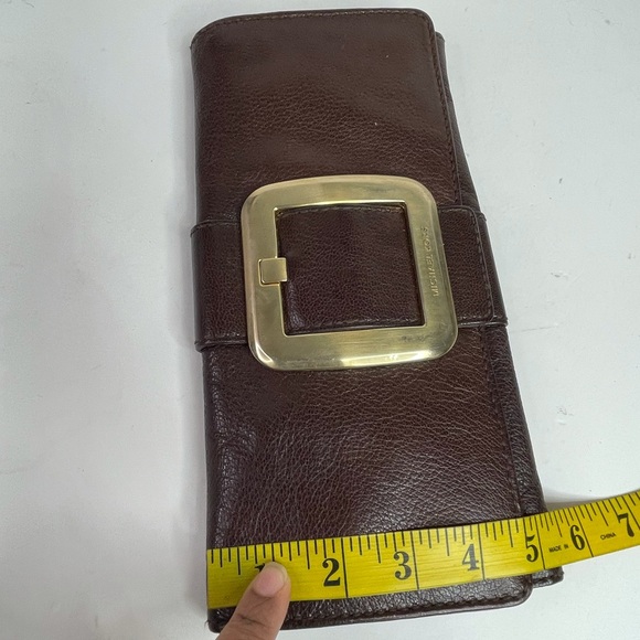 Michael Michael Kors sutton clutch - Picture 8 of 10